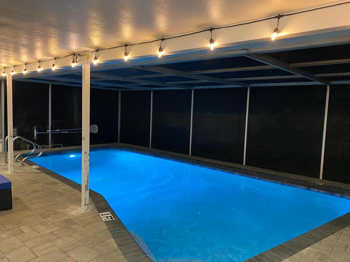 Spacious 5 Bedrooms 3 Bathrooms Family-Friendly Home With Heated Salt Pool 클리어워터 외부 사진